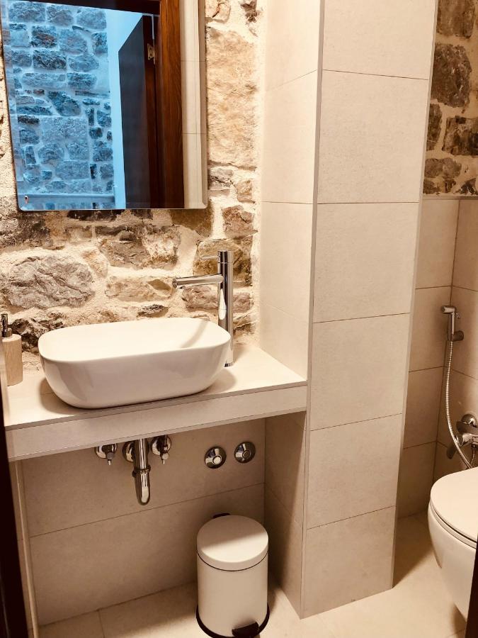 Guesthouse Giraffe Donja Lastva Dış mekan fotoğraf