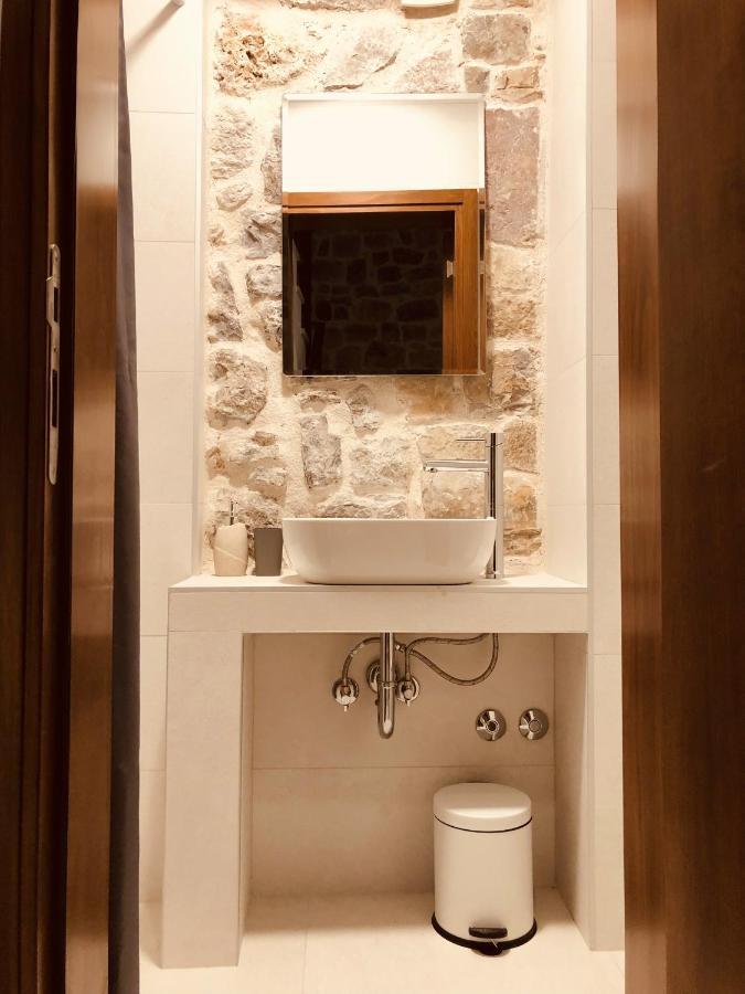 Guesthouse Giraffe Donja Lastva Dış mekan fotoğraf