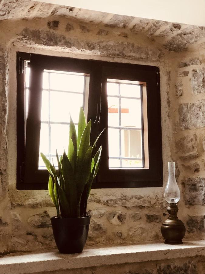 Guesthouse Giraffe Donja Lastva Dış mekan fotoğraf