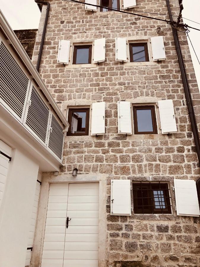 Guesthouse Giraffe Donja Lastva Dış mekan fotoğraf