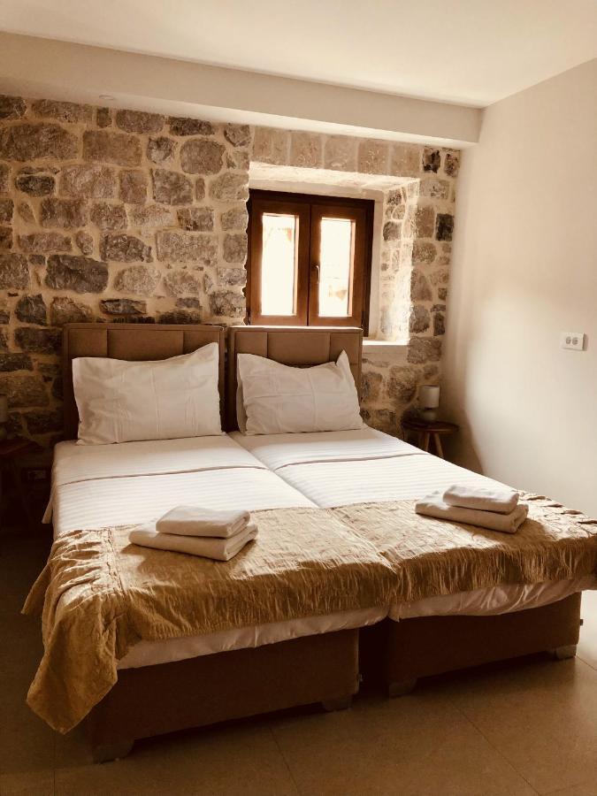 Guesthouse Giraffe Donja Lastva Dış mekan fotoğraf