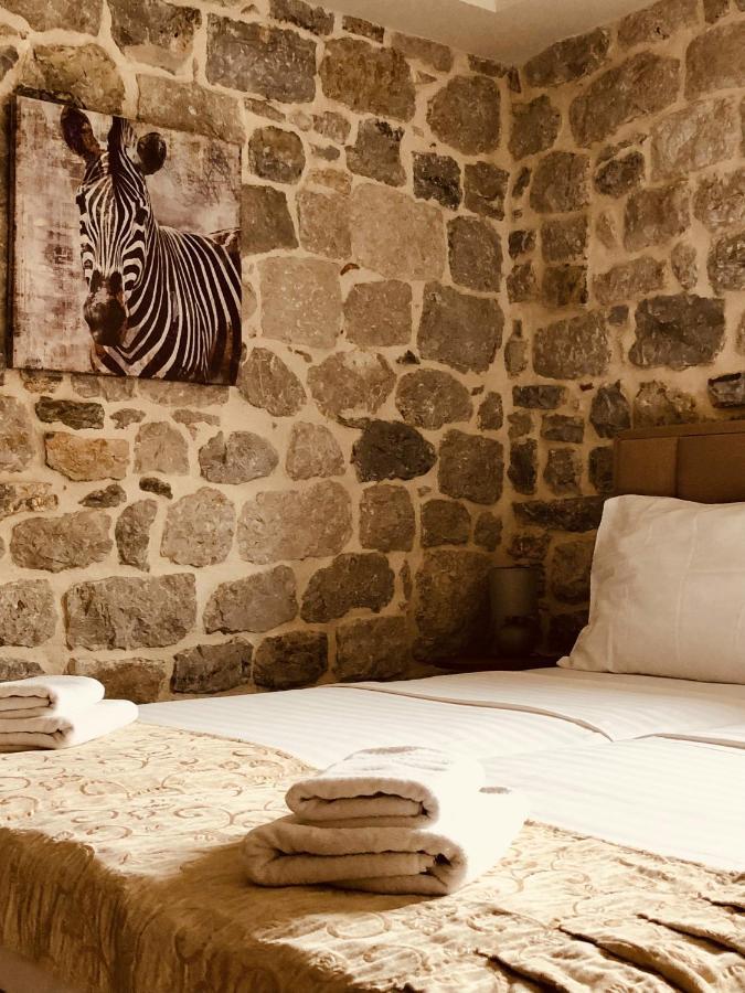 Guesthouse Giraffe Donja Lastva Dış mekan fotoğraf
