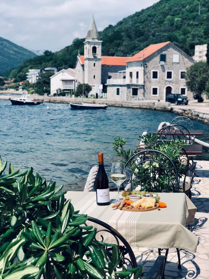 Guesthouse Giraffe Donja Lastva Dış mekan fotoğraf