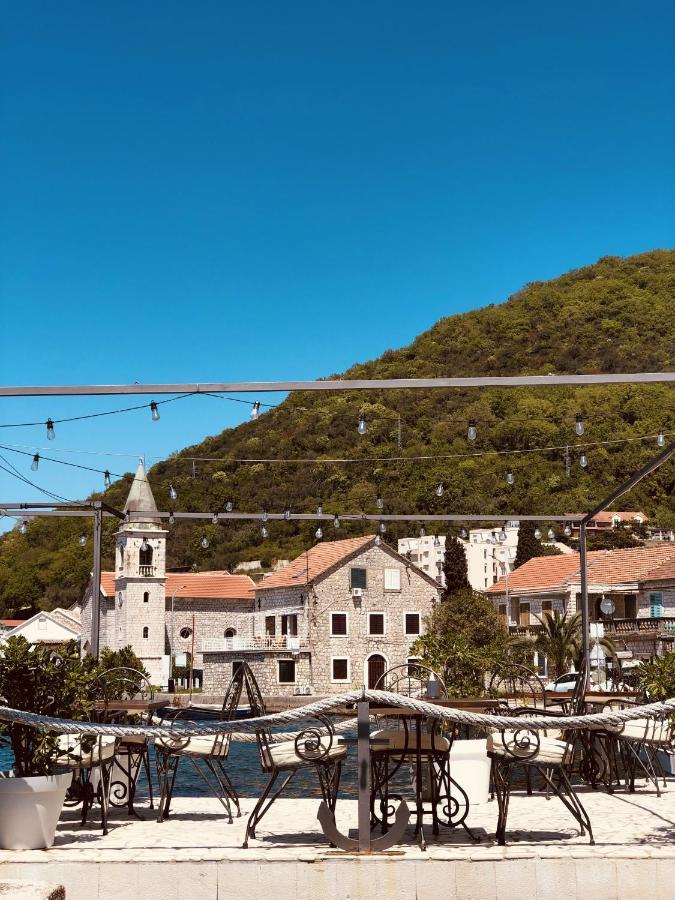 Guesthouse Giraffe Donja Lastva Dış mekan fotoğraf